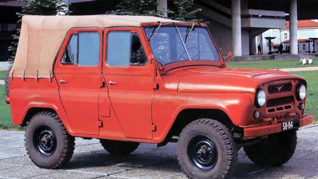 УАЗ 469 красный