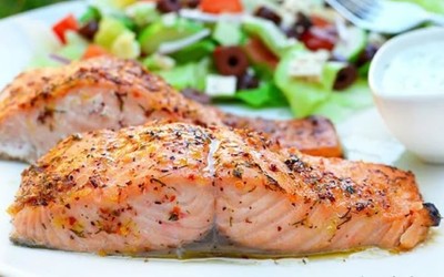Как вкусно приготовить красную рыбу в духовке быстро: рецепт и ингредиенты
