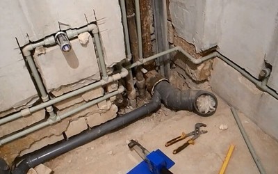 Как спрятать трубы отопления: монтаж труб в частном доме
